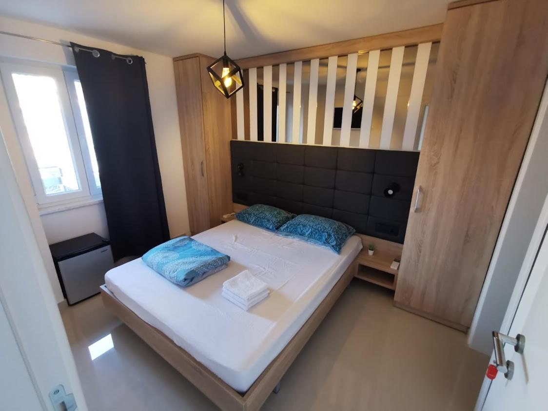 Elizabeta Deluxe Rooms บีโอกราดนาโมรู ภายนอก รูปภาพ