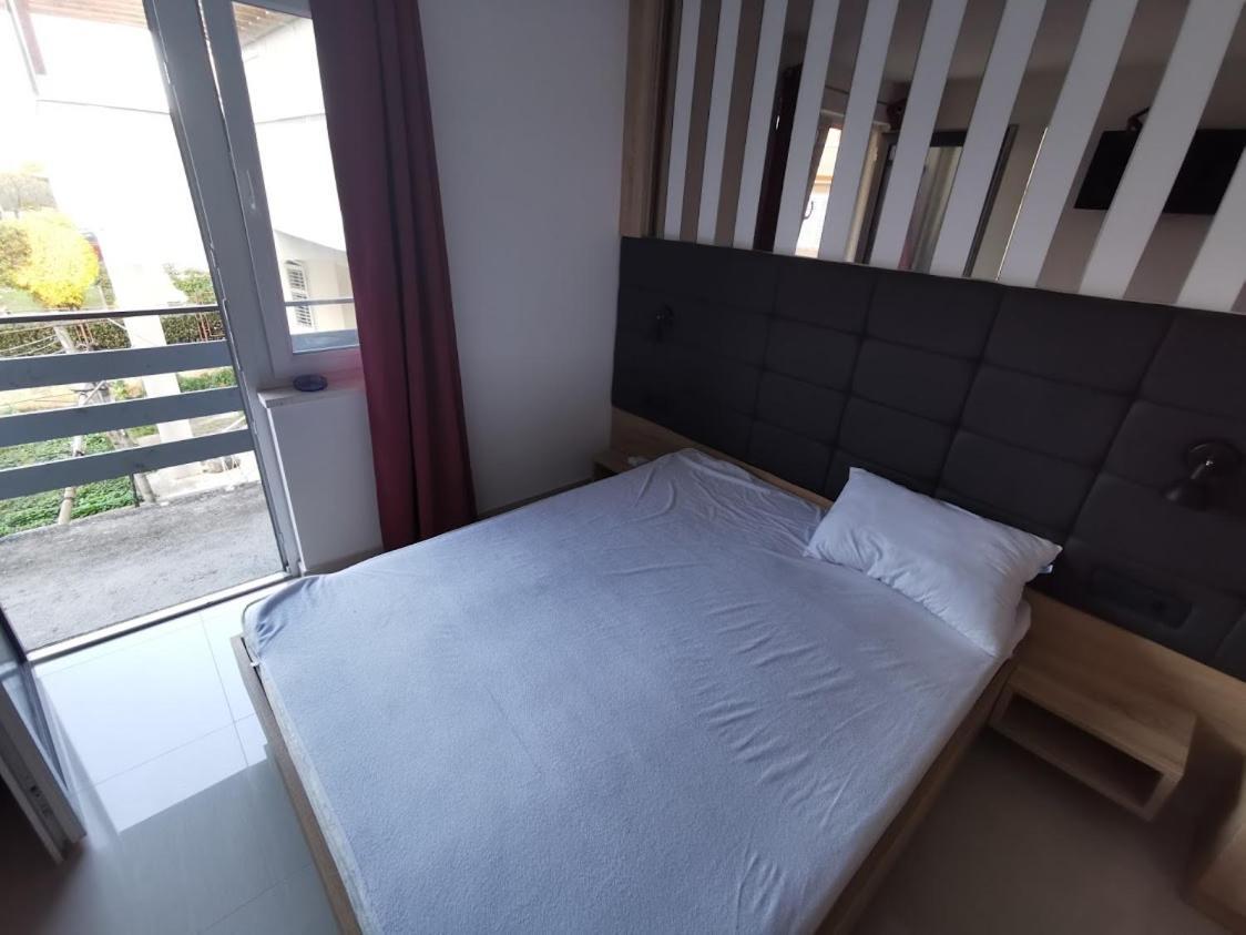 Elizabeta Deluxe Rooms บีโอกราดนาโมรู ภายนอก รูปภาพ