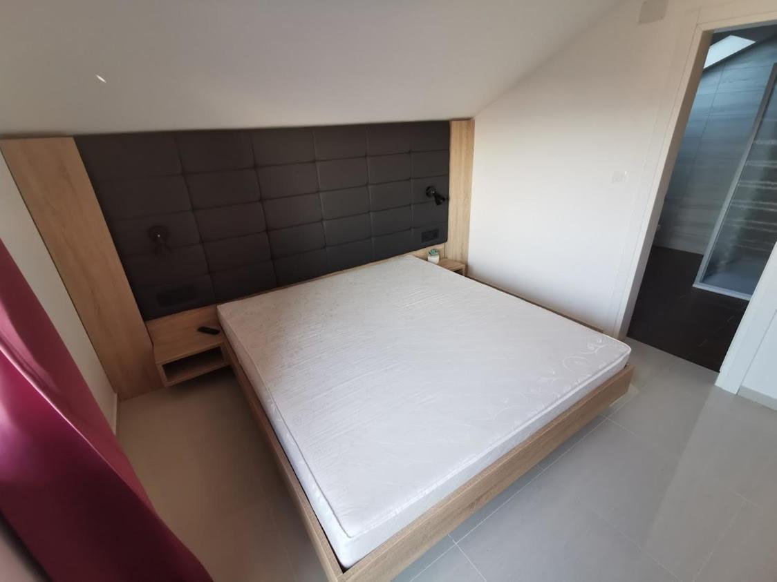 Elizabeta Deluxe Rooms บีโอกราดนาโมรู ภายนอก รูปภาพ
