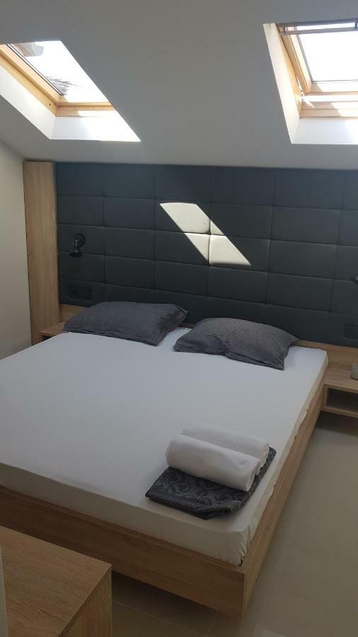 Elizabeta Deluxe Rooms บีโอกราดนาโมรู ภายนอก รูปภาพ